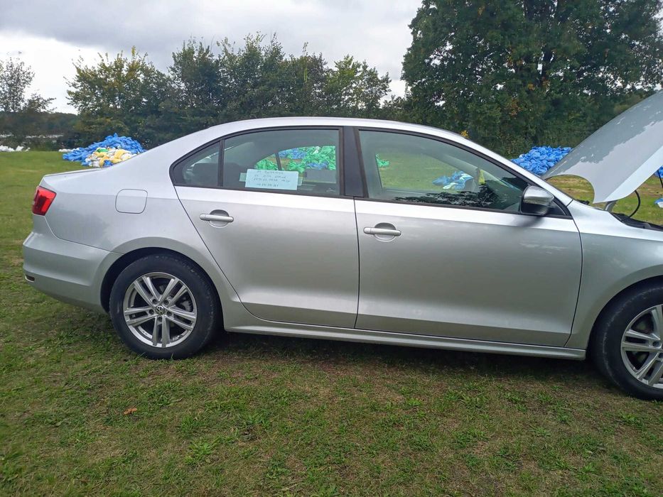 Sprzedam Volkswagen Jetta 2014r. Stan bdb!