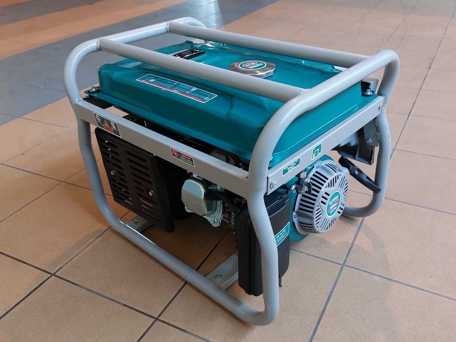 Бензиновый генератор Total 2.8/3.5 кВт TP135006 в наличии
