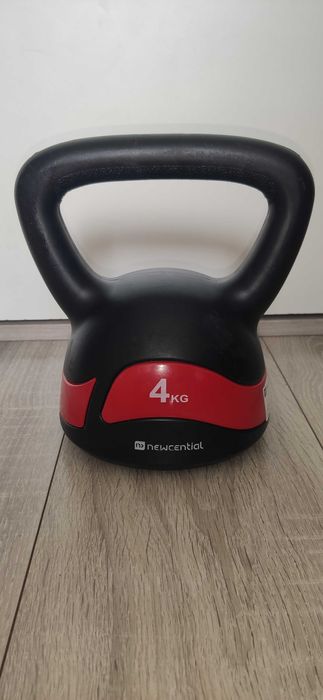 Kula do ćwiczeń 4 kg Newcential Kettlebell