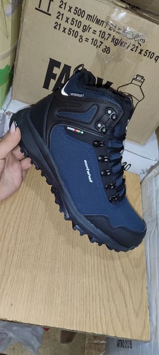 Зимние ботинки кроссовки 35-46 р.