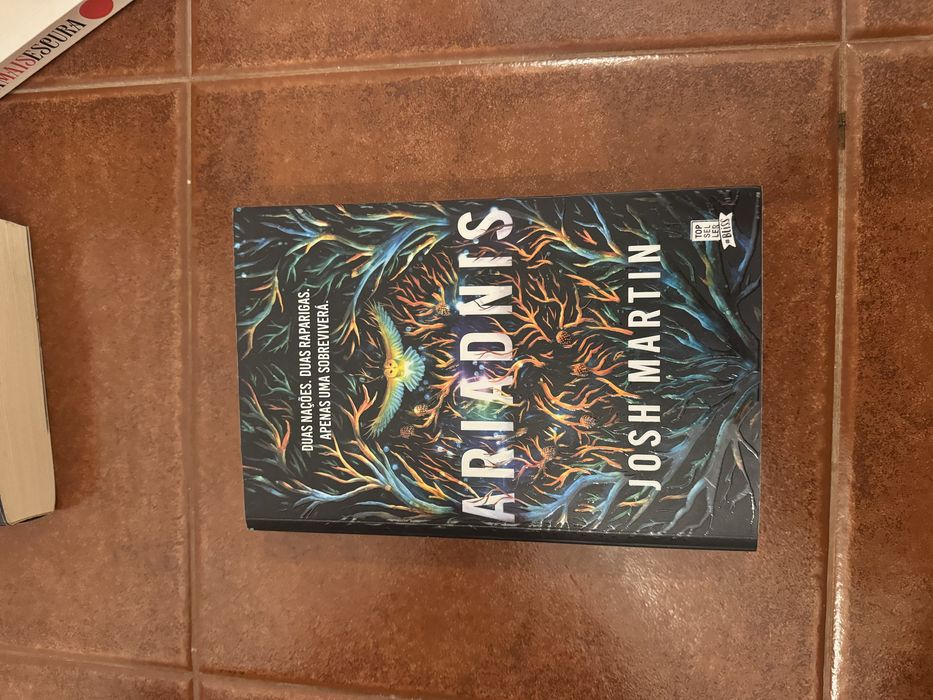 Livro———Ariadnis