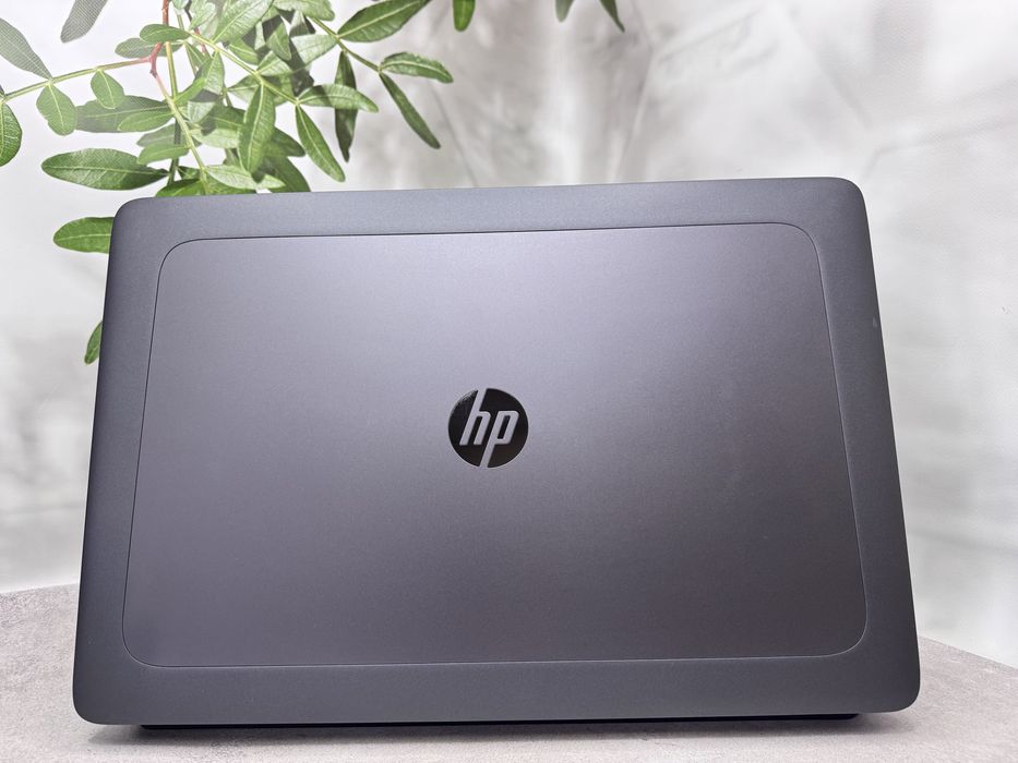 Quadro P5000 16GB/HP ZBook 17 G4 / i7-7820HQ / 32GB / 512GB SSD/17.3" IPS