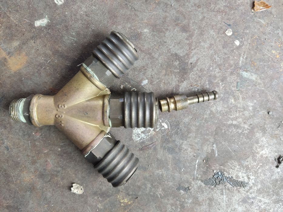 Trójnik 3/8 mosiężny rozdzielacz + 3 szybkozłączki + 1 końcówka