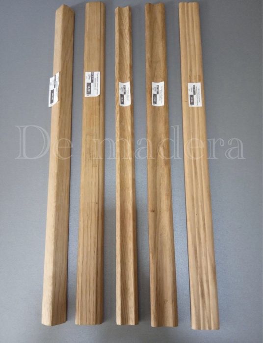 Кутник деревʼяний, плінтус