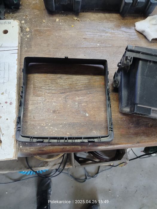 Kieszeń,schowek, obramowka trafic Vivaro