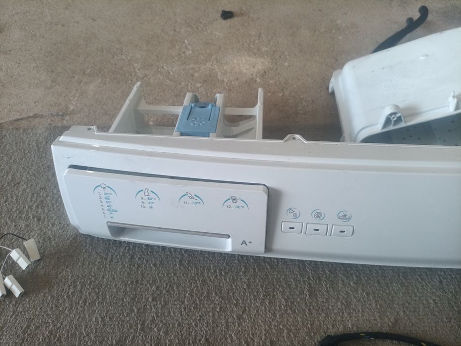 Vendo lote material  máquina de lavar roupa kunft WMM560WHA+