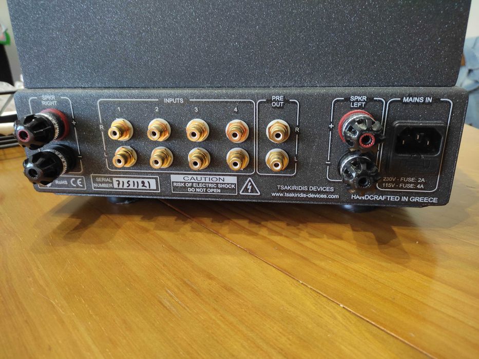 Amplificador integrado a válvulas Tsakaridis Aeolos Ultra