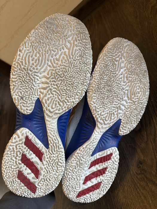 Чоловічі баскетбольні кросівки Adidas Explosive Bounce
