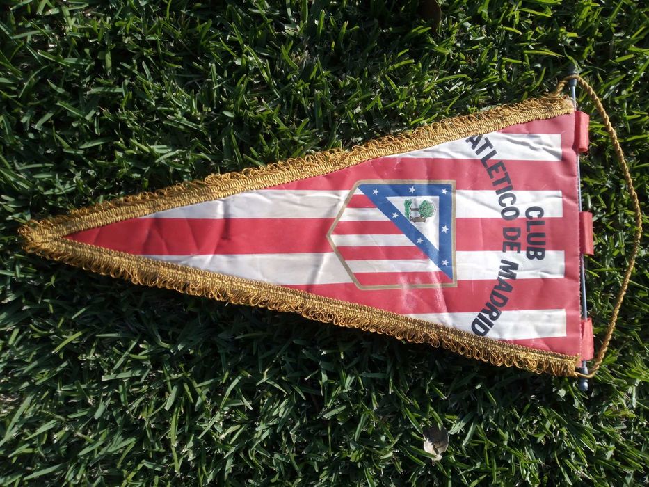 Galhardete antigo do Atlético de Madrid