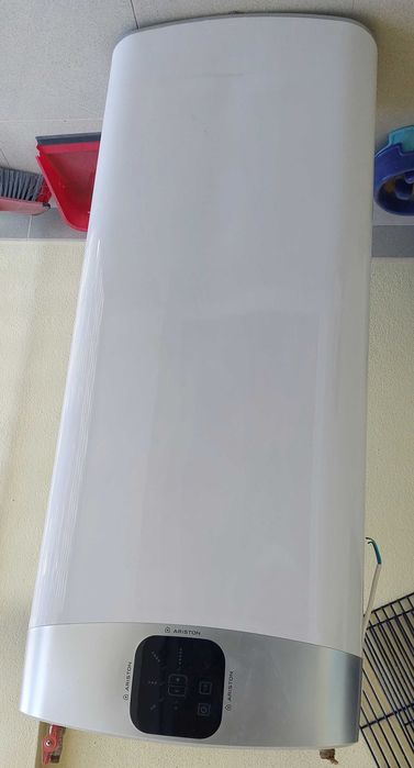Termoacumulador ARISTON Velis Evo 100 (100 L - 8 bar)