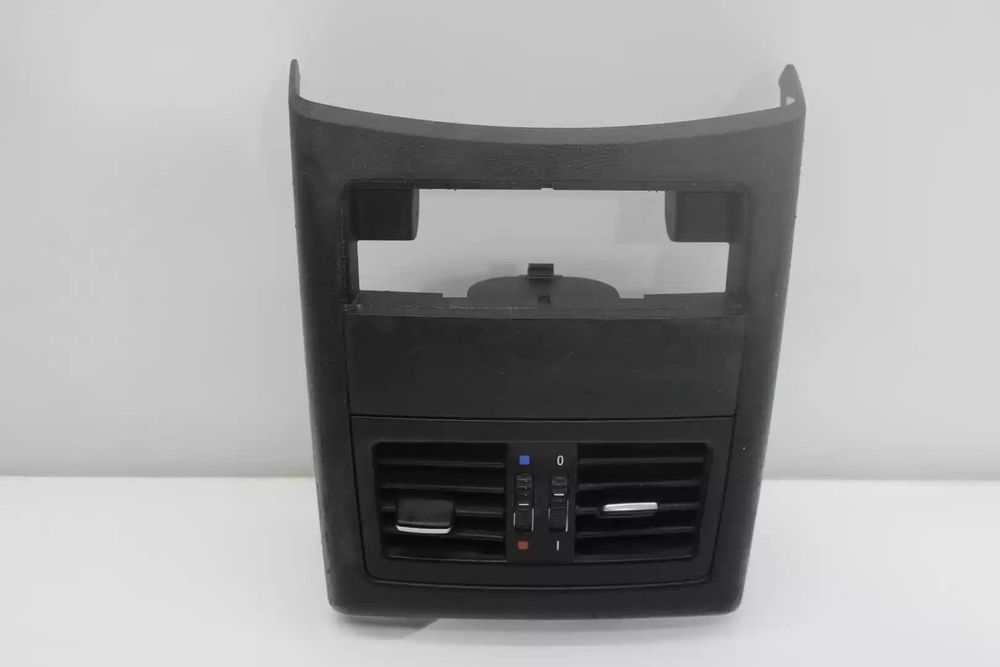 GRELHA VENTILADORA BMW 3 2007 -8060012100