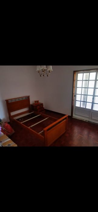 Vendo cama solteiro 200x90