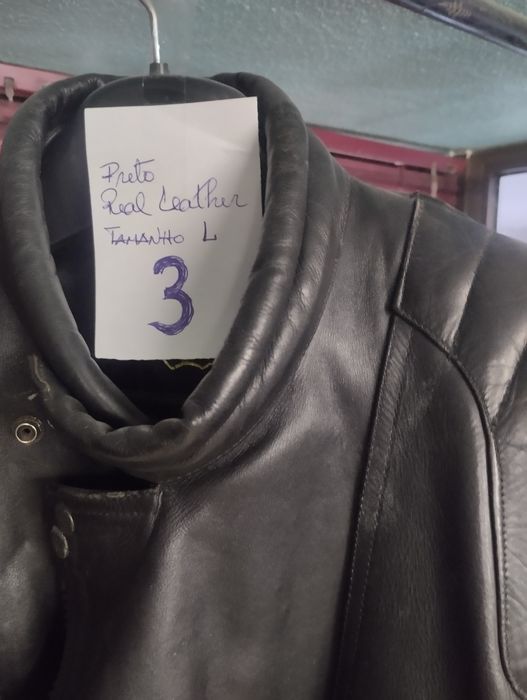 CALÇAS  Tamanho L.    e Casacos  MOTARD.