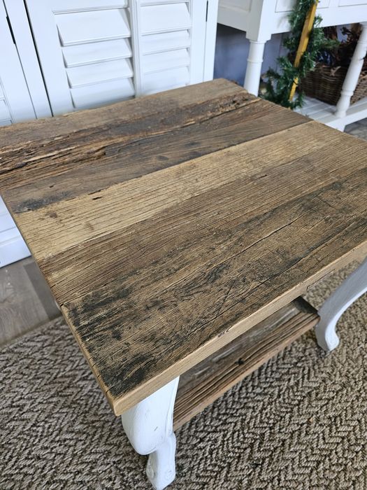 Riviera Maison stolik w stylu prowansalskim