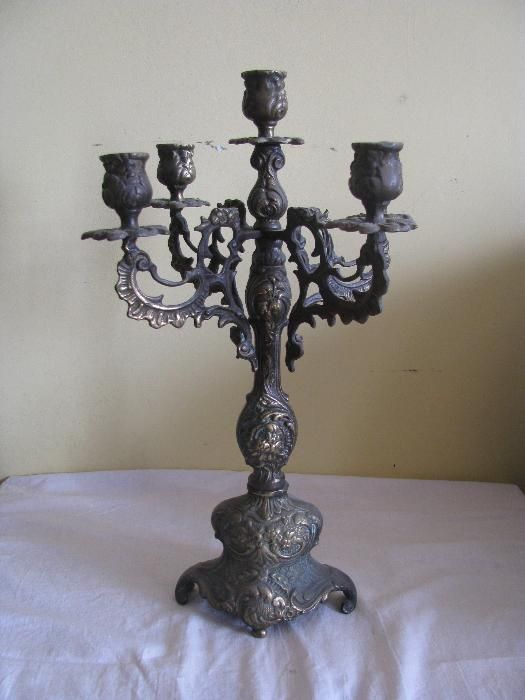 Swiecznik mosiężny