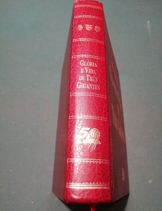 Livro Glória e Vida de Três Gigantes