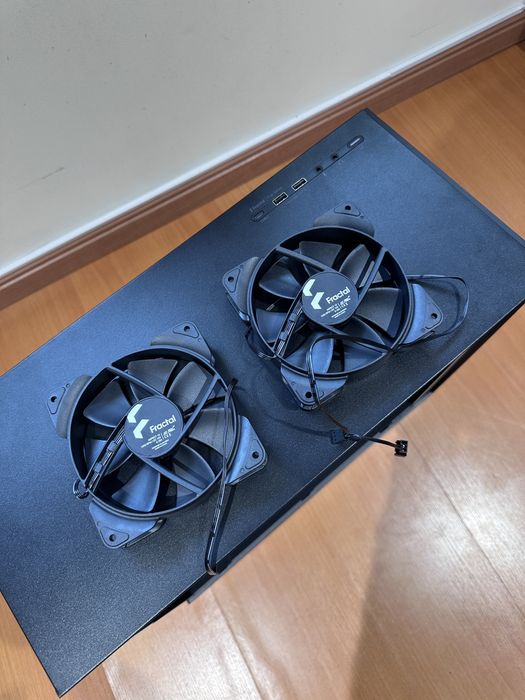 Caixa ATX Fractal Design Pop Silent Black (Como Nova)