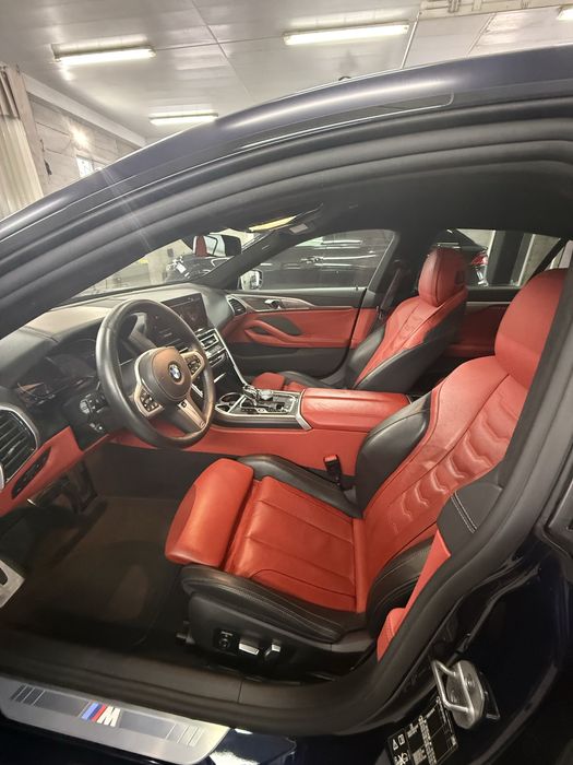 BMW 840D офіційний автомобіль