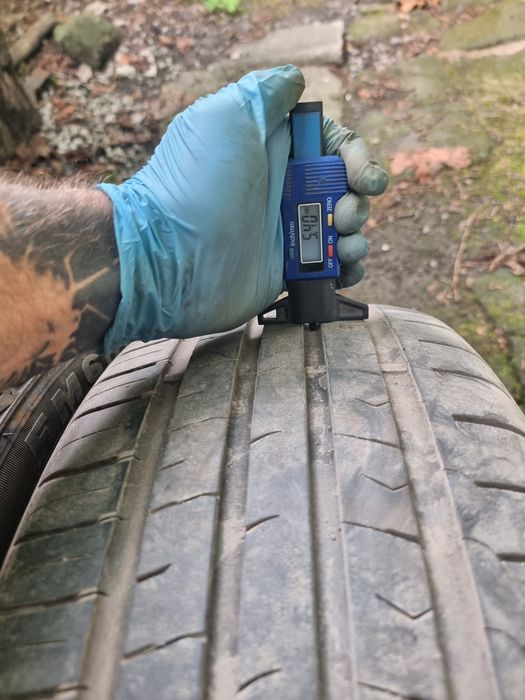 Dwie opony letnie 225/45r17 Firemax 2021 rok