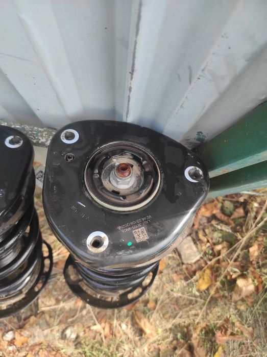 Амортизаторні стійки в сборі з пружинами і опорами Escape MK4 Kuga MK3