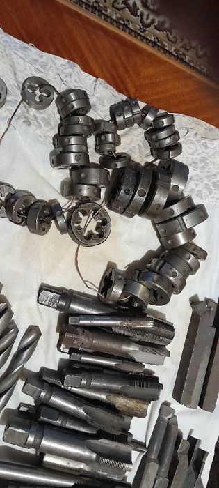 Токарный инструмент