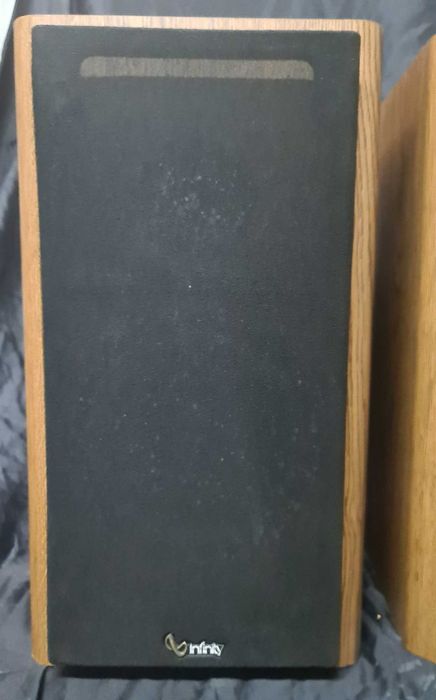 Colunas Infinity RS 3001 para despachar