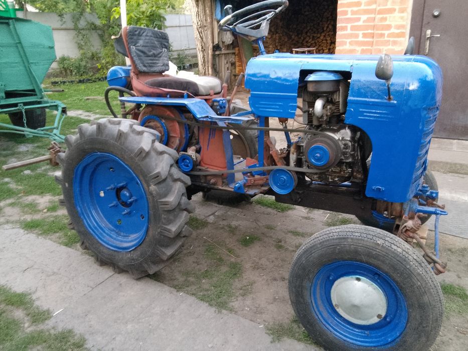 Продам саморобний трактор з прицепом-самоскид.