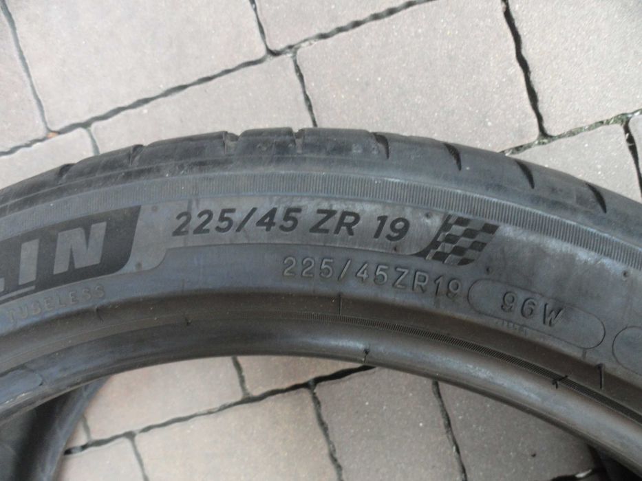 225/45R19 Michelin 2 sztuki LATO 2021 rok