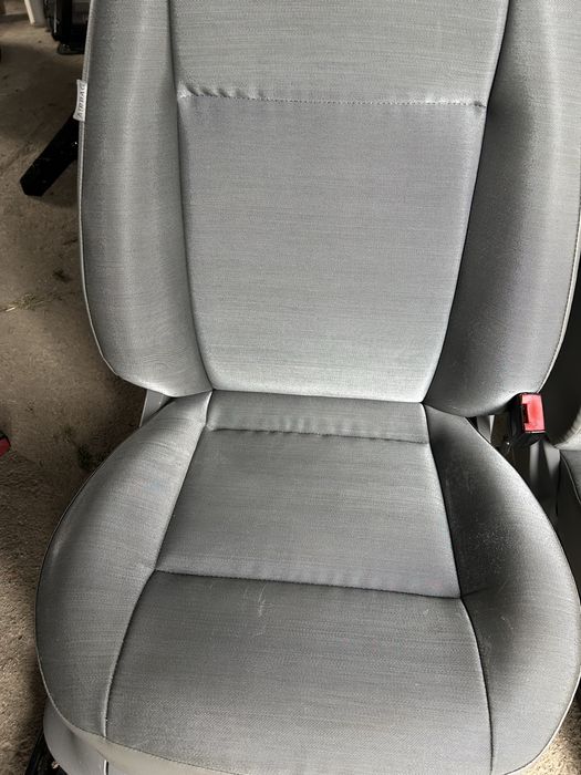 Fotele vw caddy mk3 podgrzewane