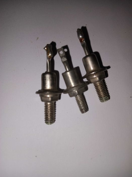 Диоды КД 202В  ссср . 1979года.