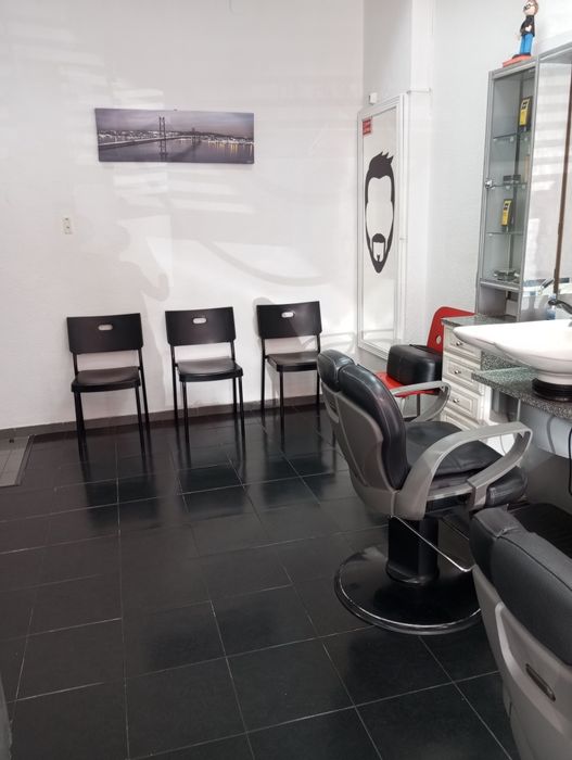 Trespass de Barbearia (Queluz)