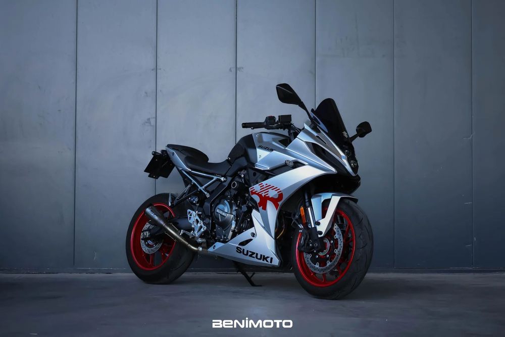 Suzuki GSX-R 8R