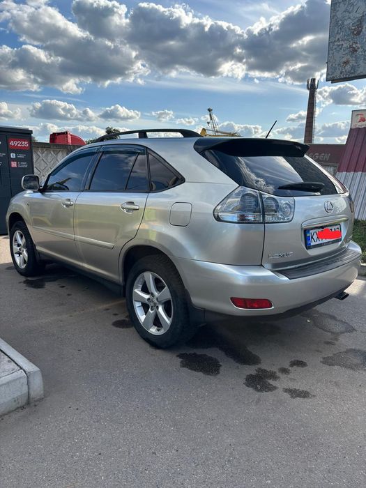 Продам сімейний LEXUS RX