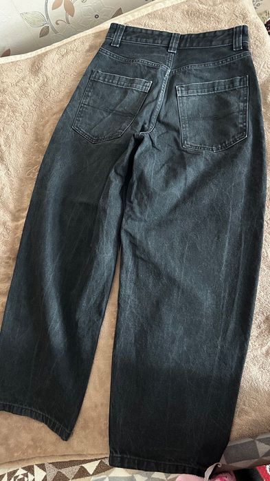 Джинсові штани bershka,на підлітка