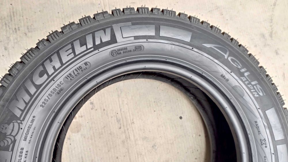 шини 225/65R16C Michelin.  Pirelli. с