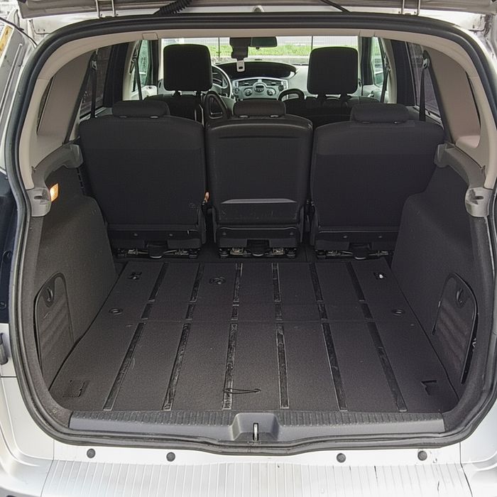 Renault Grand Scenic 1.9 dCi 131KM - bogata wersja