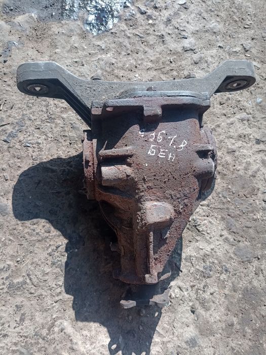 Продам редуктор заднього моста на BMWE 36 число  3.45