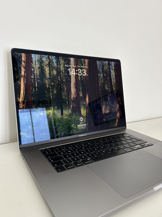 MacBook pro 16” (2019)