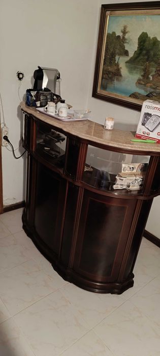 Bar muito bem conservado