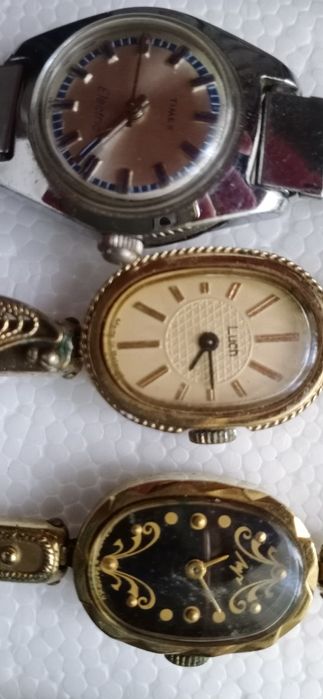 Женские наручные часы