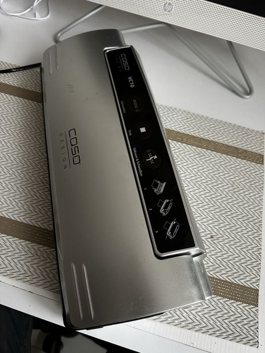 Продам вакууматор Caso VC10 вакуумний пакувальник