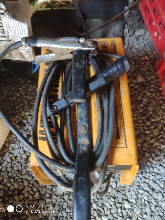 Продам зварювальний апарат в нормальному стані.