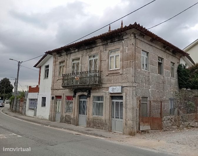 Casa secular para venda