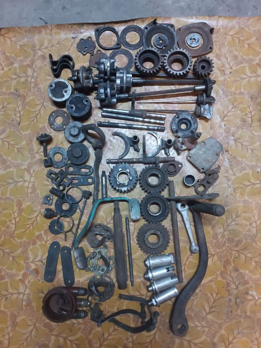 Запчастини двигуна коробки  К 750