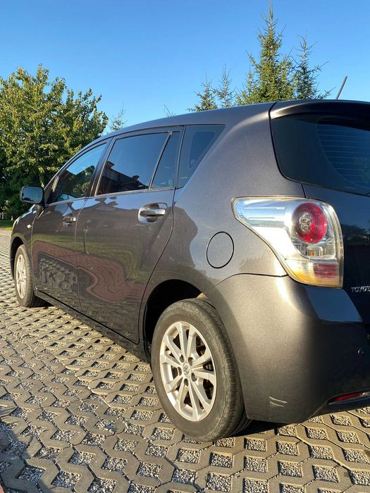 Toyota Verso (premium)