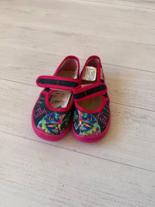 Тапці для дівчинки для садочка