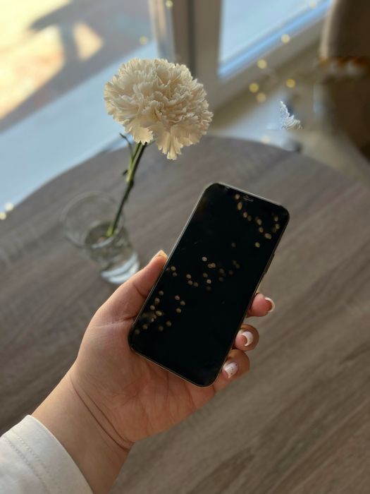 Iphone 12 Pro в ідеальному стані