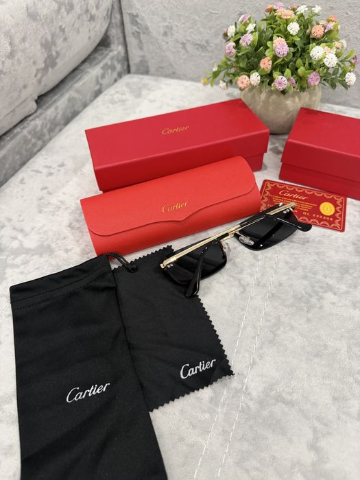 Окуляри Cartier в повному пакувані