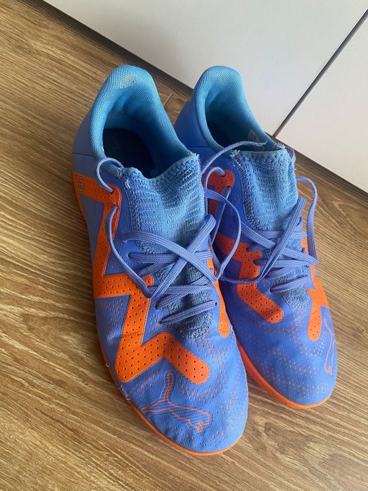 Buty Puma do grania w piłkę rozm.40,5
