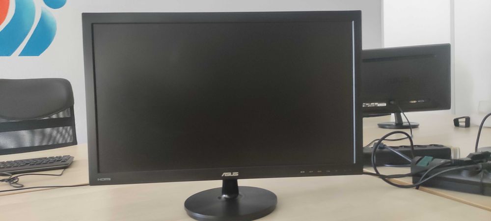Various Monitors (Asus, HP, Samsung, LG)64283901348097121